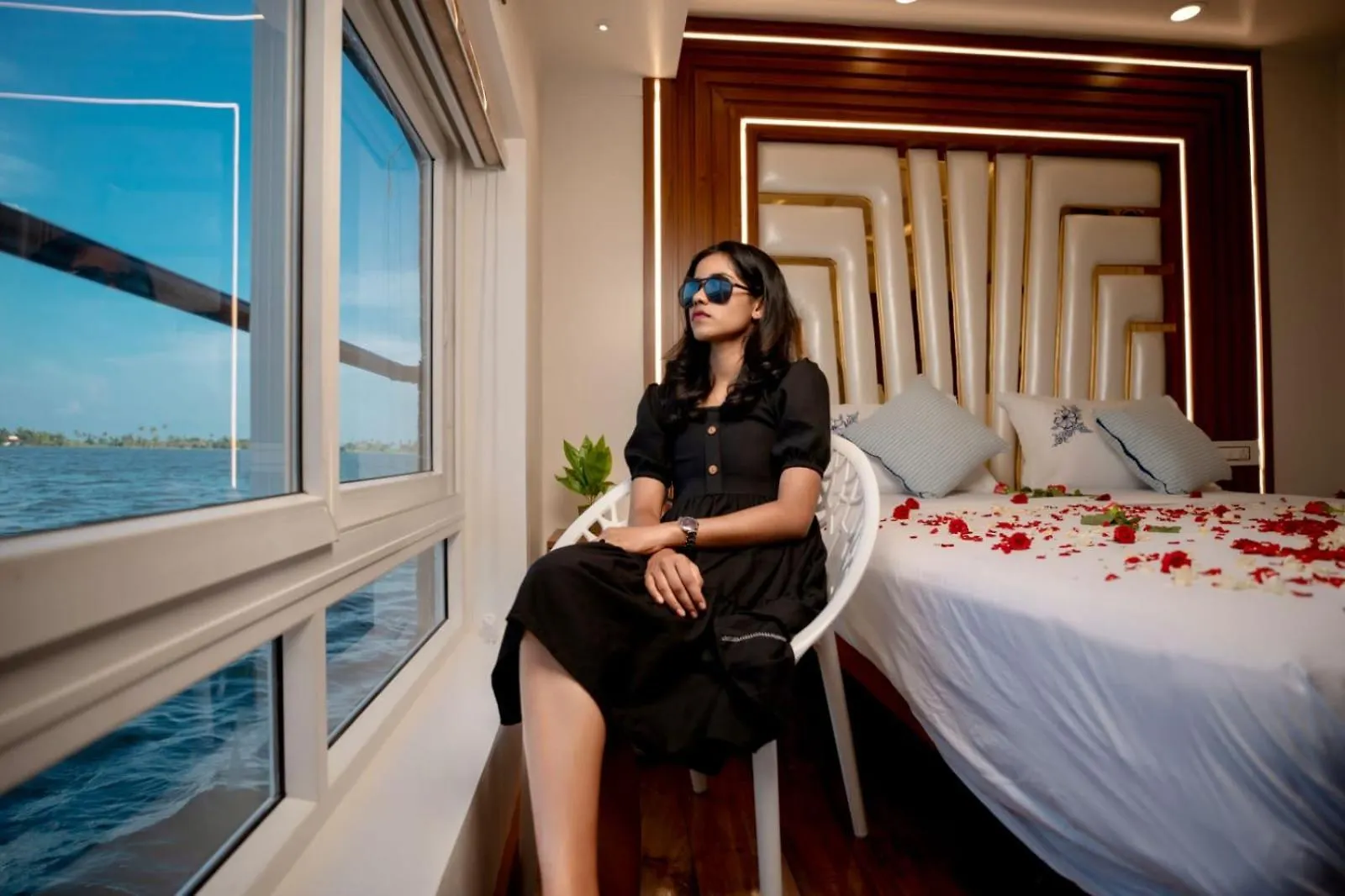 Botel Alice Houseboats Alleppey Alappuzha India
