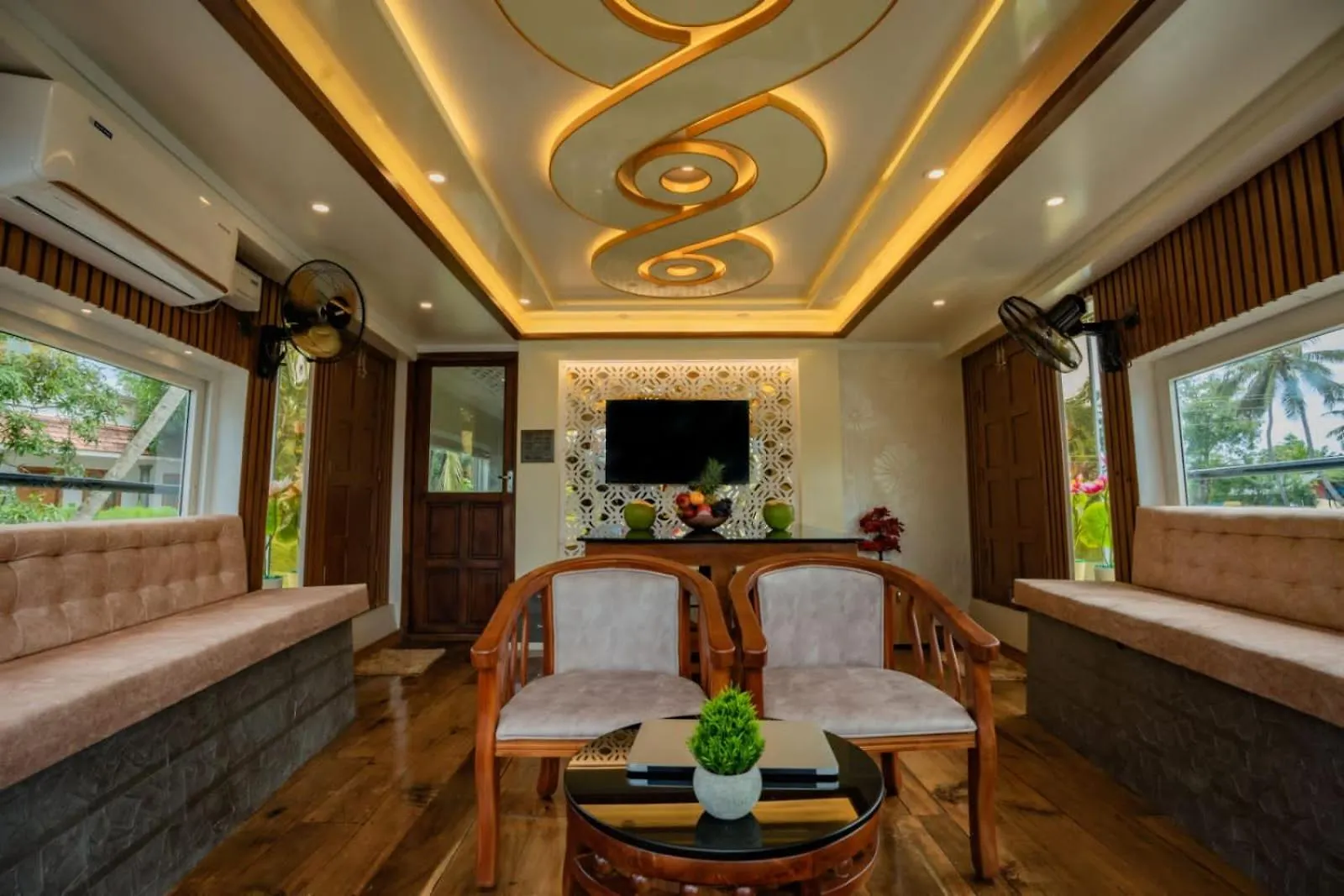 Alice Houseboats Alleppey Alappuzha Botel