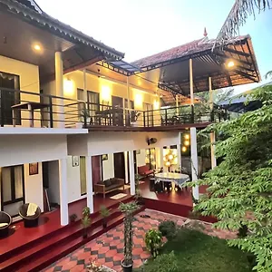 Marari Charlys Bed & Breakfast