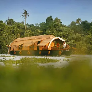 Spice Coast Cruises - Houseboat, A Cgh Earth Experience Botel